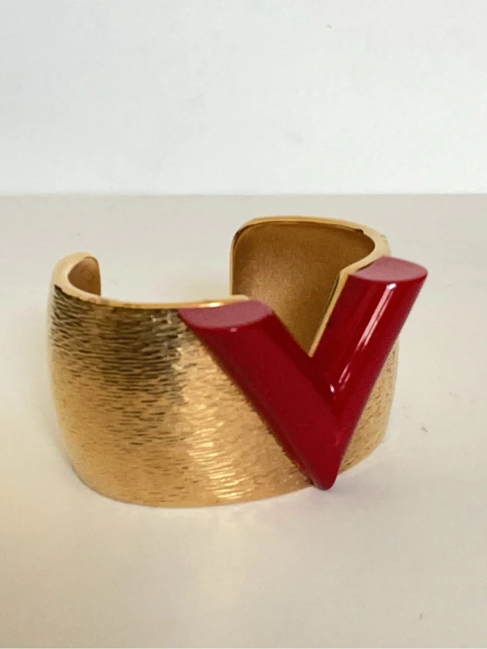 Louis Vuitton Essential V Colorama Cuff Bracelet Gold Tone Interchangeable Vs